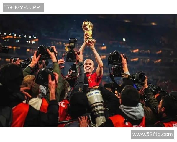 足球进球记录的传奇瞬间与历史伟大球员的辉煌成就探讨